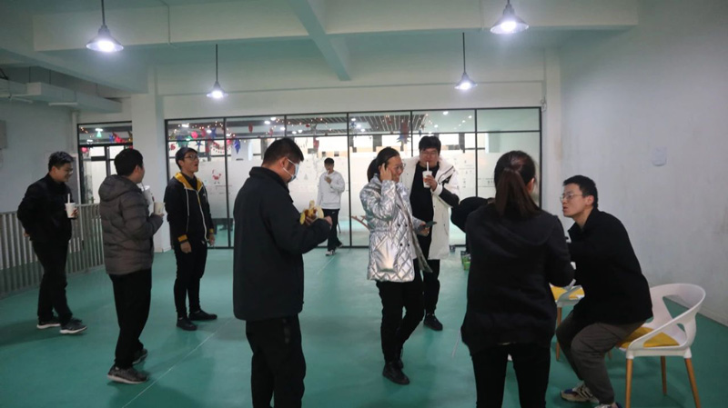 繽紛平安夜，歡樂圣誕節(jié) | 寶開舉辦第四季度員工集體生日會