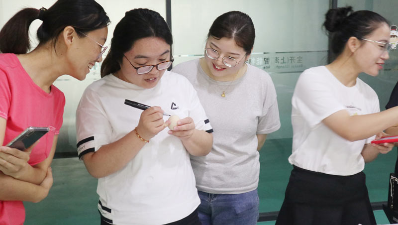 品粽香滋味，繪多彩生活 | 寶開(kāi)舉辦“包粽子 · 繪彩蛋 · 迎端午”主題活動(dòng)