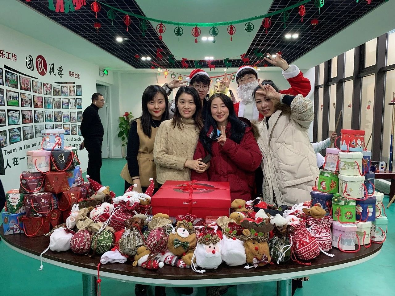 圣誕主題生日趴 | 濃情暖意平安夜，誕愿有你共前行