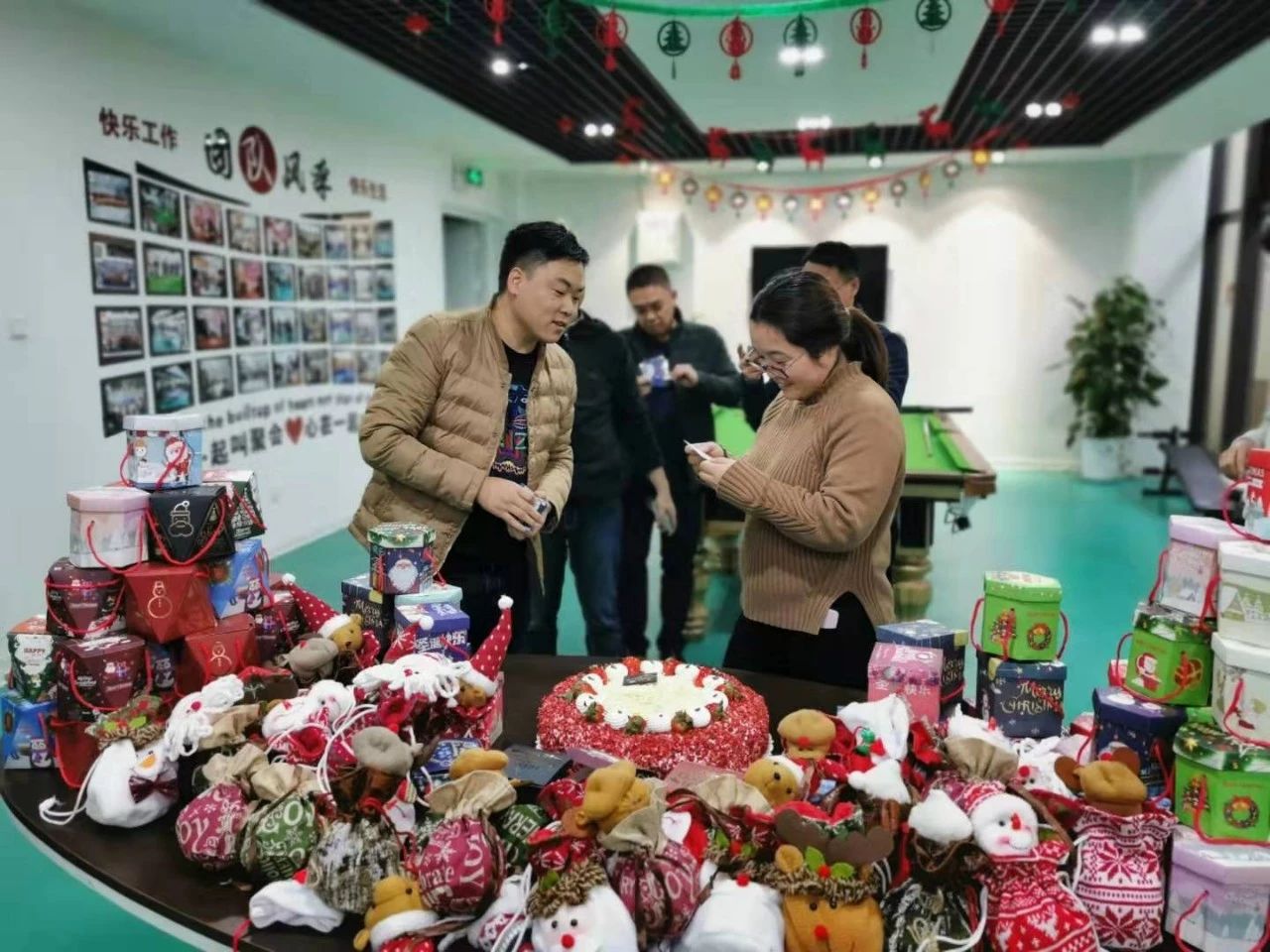 圣誕主題生日趴 | 濃情暖意平安夜，誕愿有你共前行