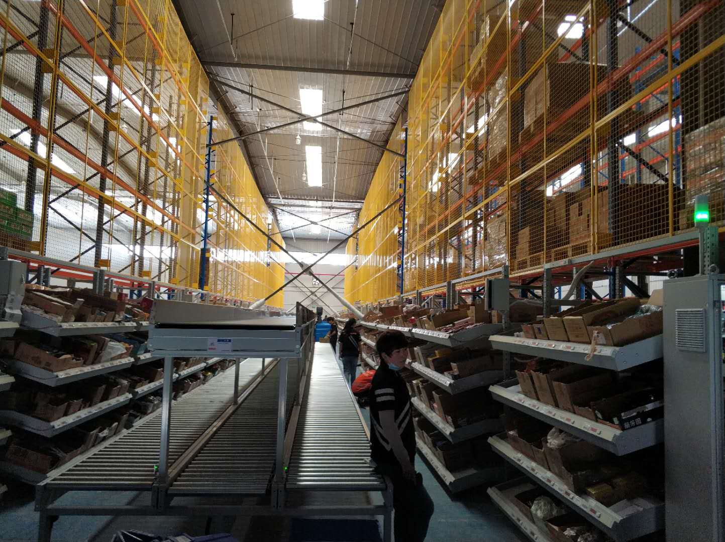 現(xiàn)場報道 | 便利蜂北京倉常溫庫、冷藏庫項目完美收官