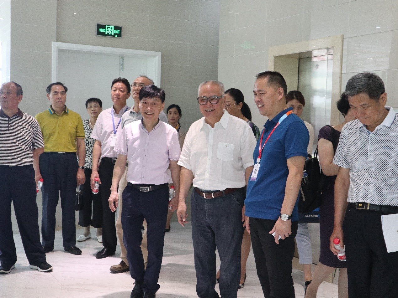 新聞 | 無錫市原政協(xié)領(lǐng)導(dǎo)、吳涇鎮(zhèn)黨委領(lǐng)導(dǎo)一行蒞臨寶開參觀考察