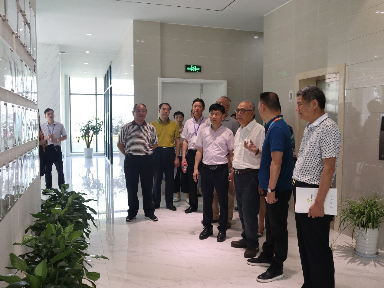 新聞 | 無錫市原政協(xié)領(lǐng)導(dǎo)、吳涇鎮(zhèn)黨委領(lǐng)導(dǎo)一行蒞臨寶開參觀考察