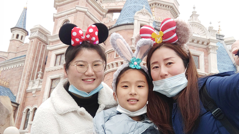 Happy Women’s Day | 歡度三八節(jié)，我們相約上海迪士尼樂園