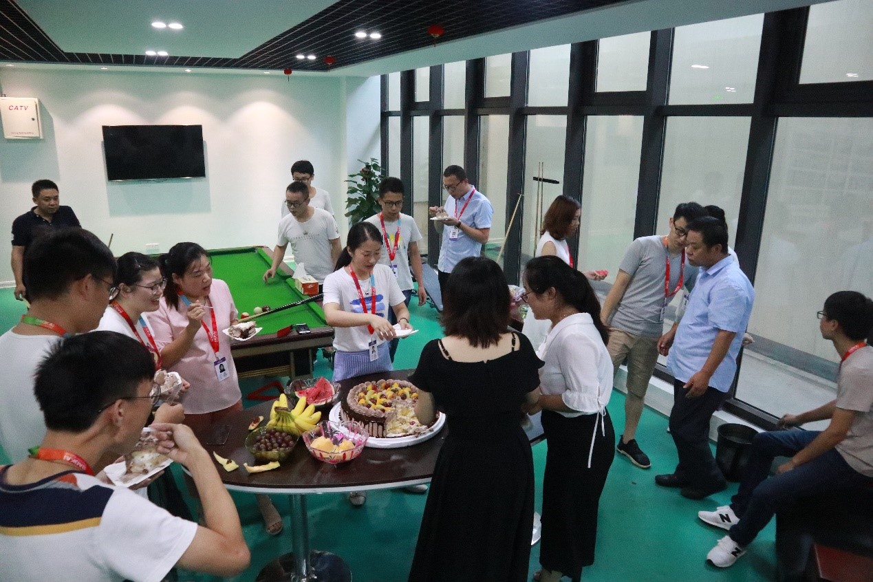 八月未央，歡聚一夏 | 寶開集體生日會：共享歡樂時刻