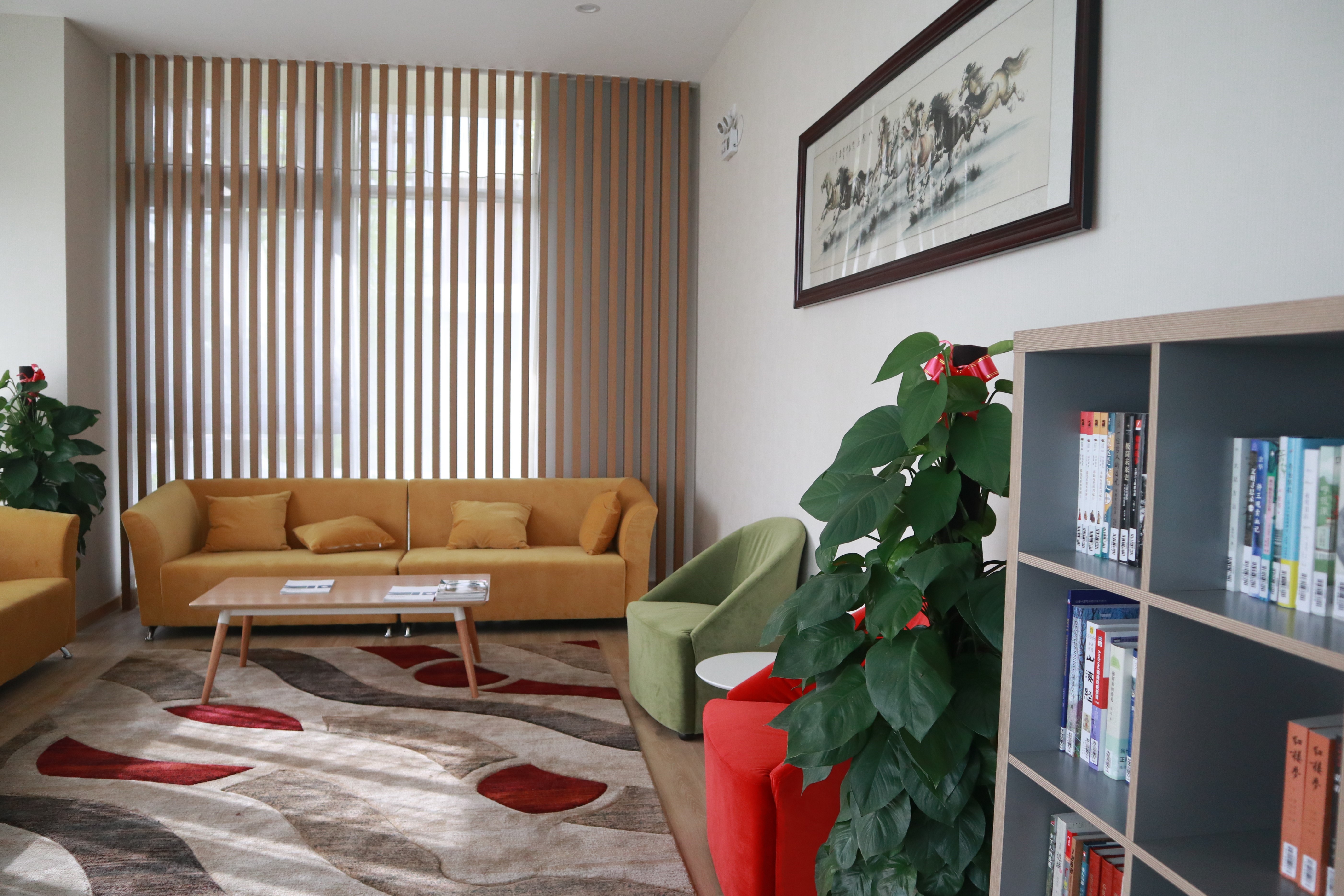 企業(yè)書(shū)香 | 寶開(kāi)新建職工書(shū)屋，“小書(shū)屋”構(gòu)建精神“大家園”